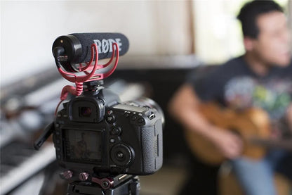 Rode VideoMic GO – Micrófono Shotgun Hipercardioide para Cámaras DSLR Canon, Nikon y Sony