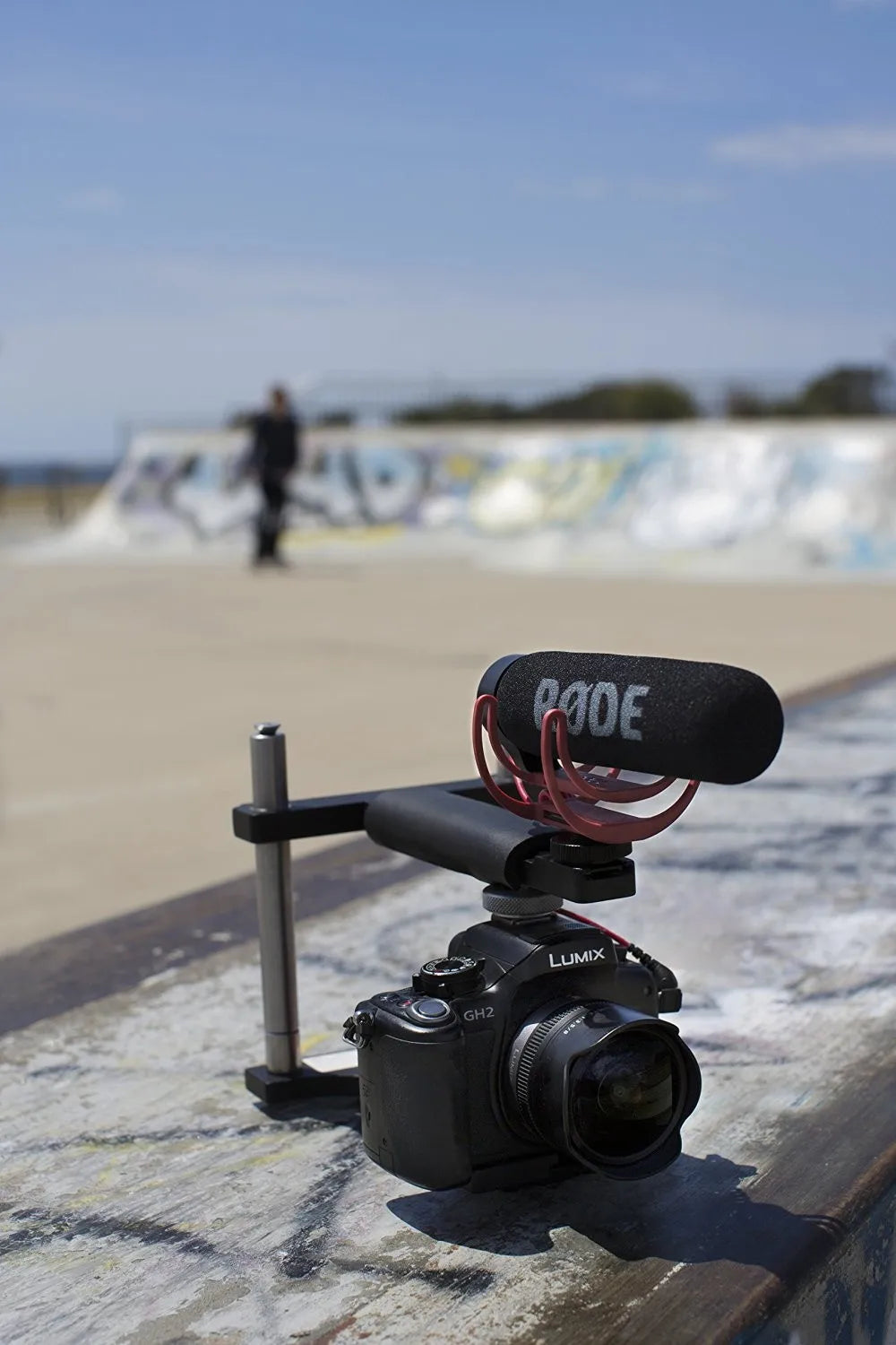 Rode VideoMic GO – Micrófono Shotgun Hipercardioide para Cámaras DSLR Canon, Nikon y Sony